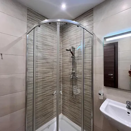 Private With Bathroom In Balluta Bay - Shared Flat *